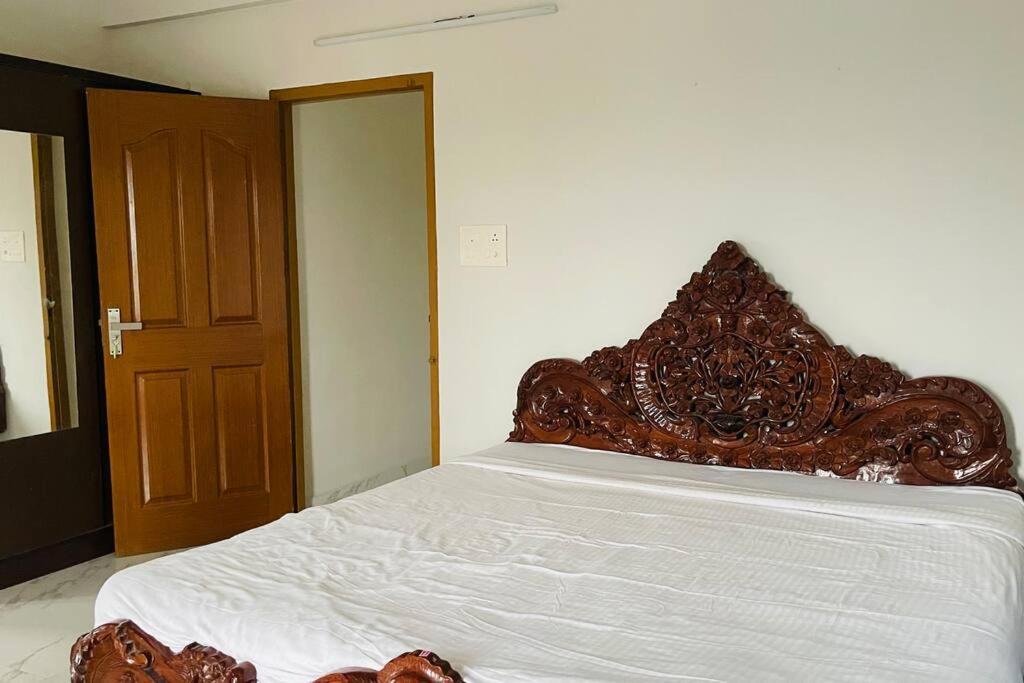 Rajamandiram 3Bhk Ac Apartment In Trivandrum Central Thiruvananthapuram Eksteriør bilde
